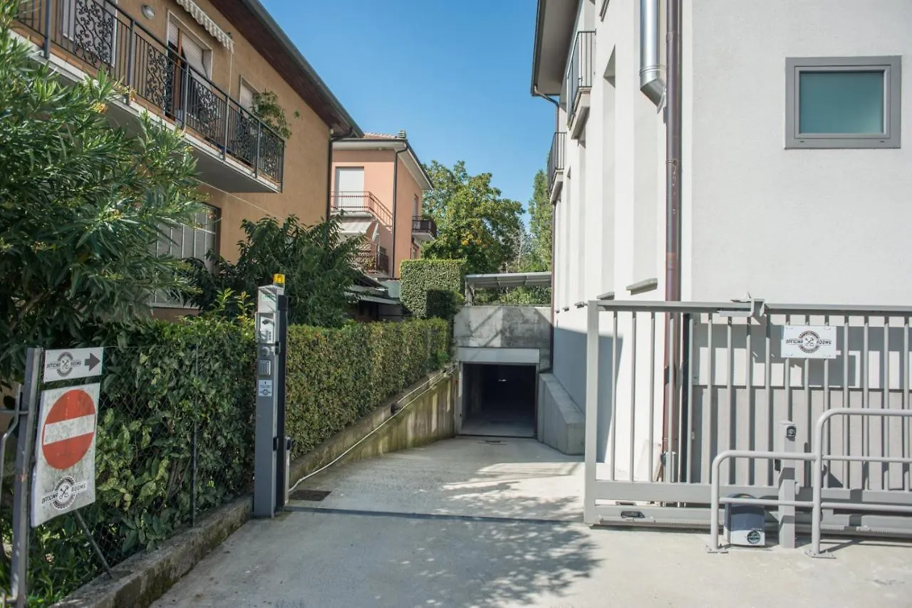 Officina Rooms Como Guest house