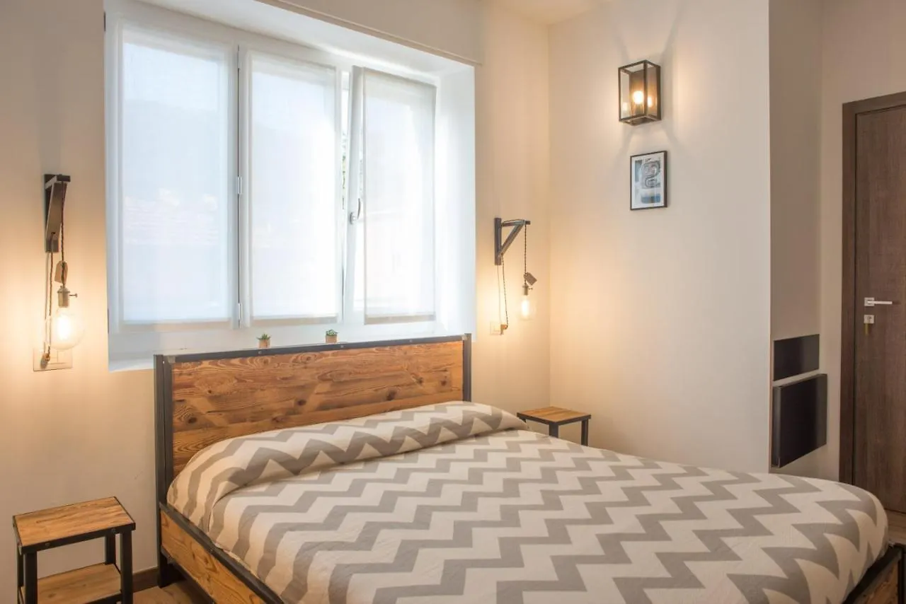 Officina Rooms Como