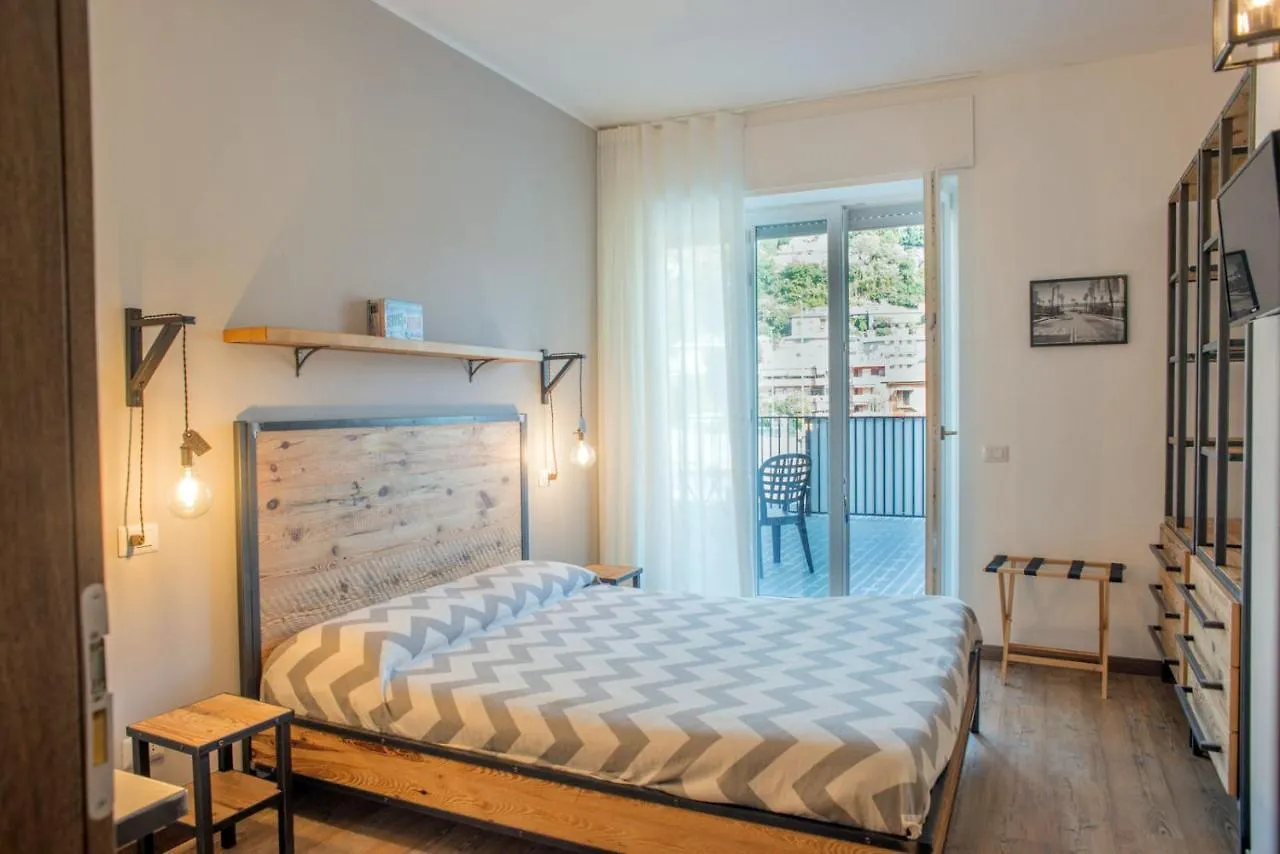 Officina Rooms Como Italia