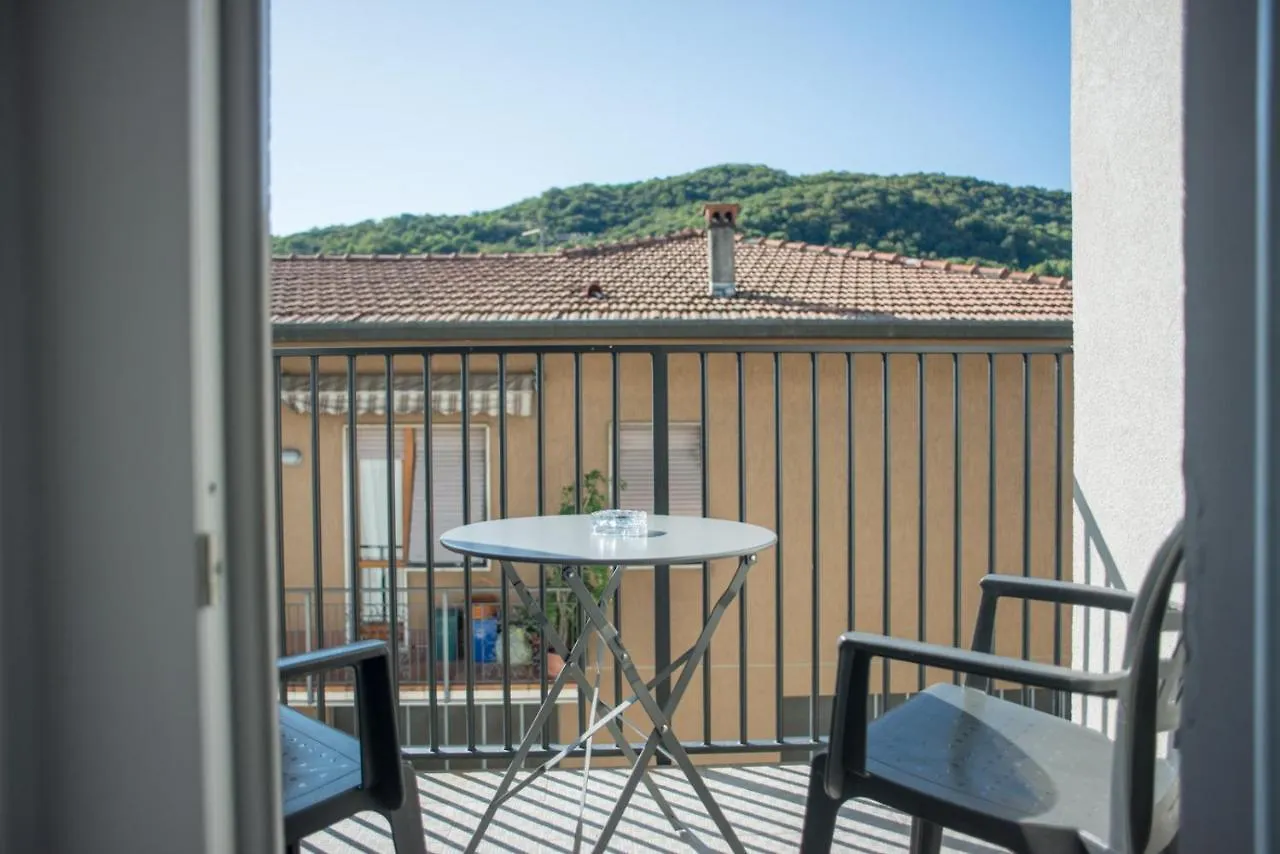 Guest house Officina Rooms Como